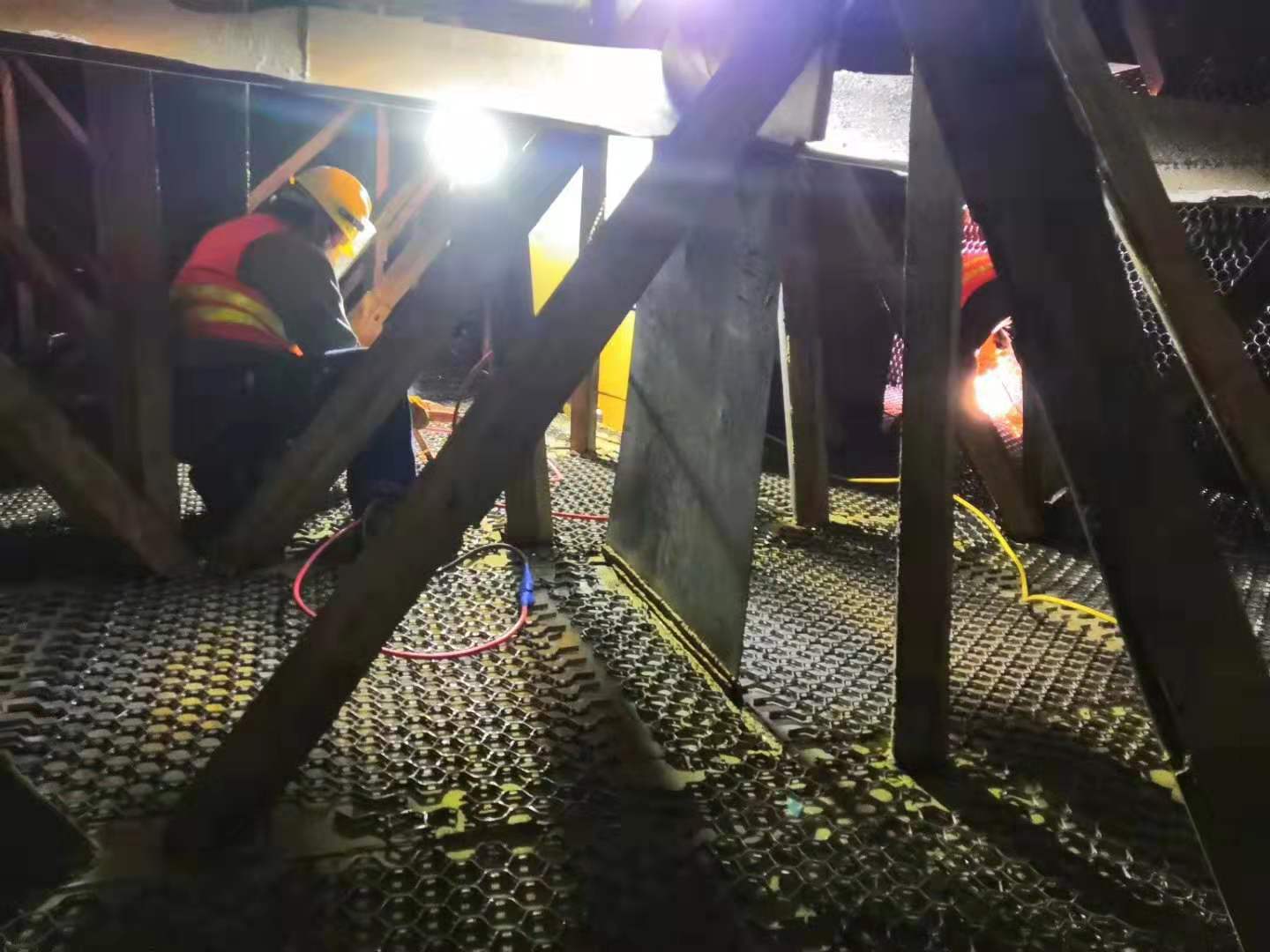 碳化硅耐磨陶瓷涂料 碳化硅耐磨陶瓷涂料